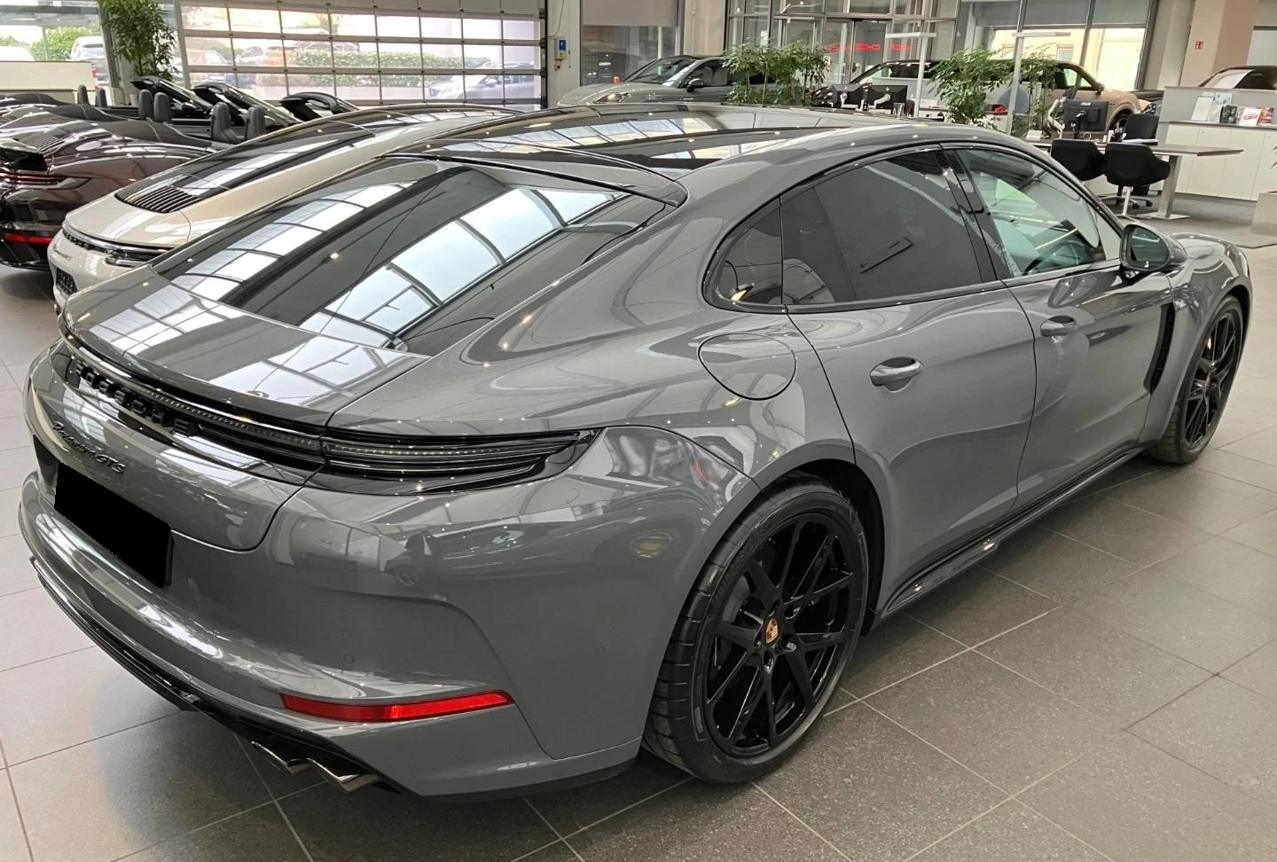 Porsche Panamera GTS CARBON CHRONO BOSE  - изображение 4