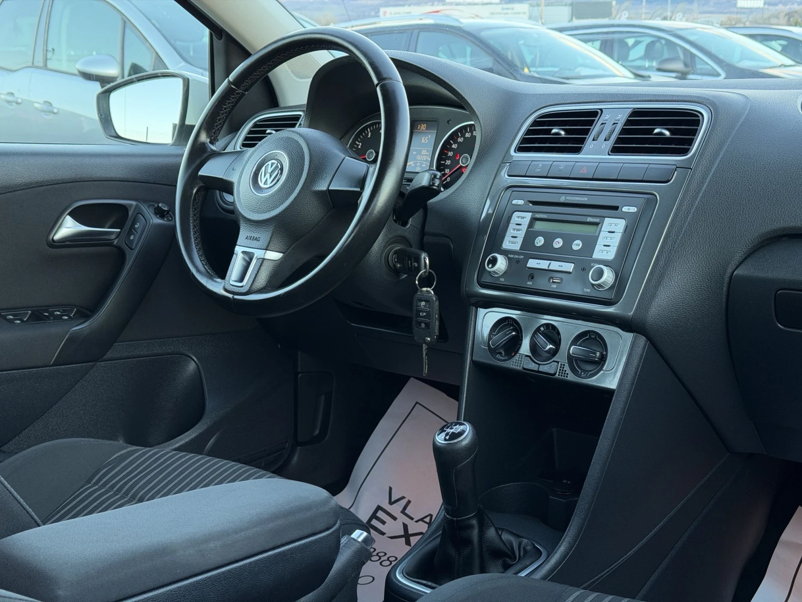 VW Polo 1.4i GPL HIGHLINE, снимка 14 - Автомобили и джипове - 53636092