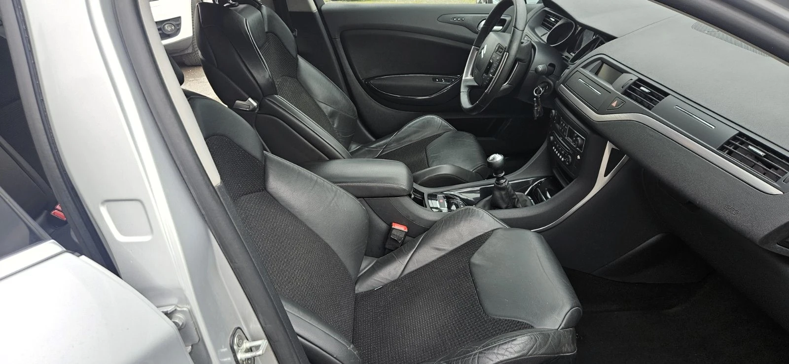 Citroen C5 2, 0hdi 140hp EXCLUSIVE, снимка 4 - Автомобили и джипове - 53964504