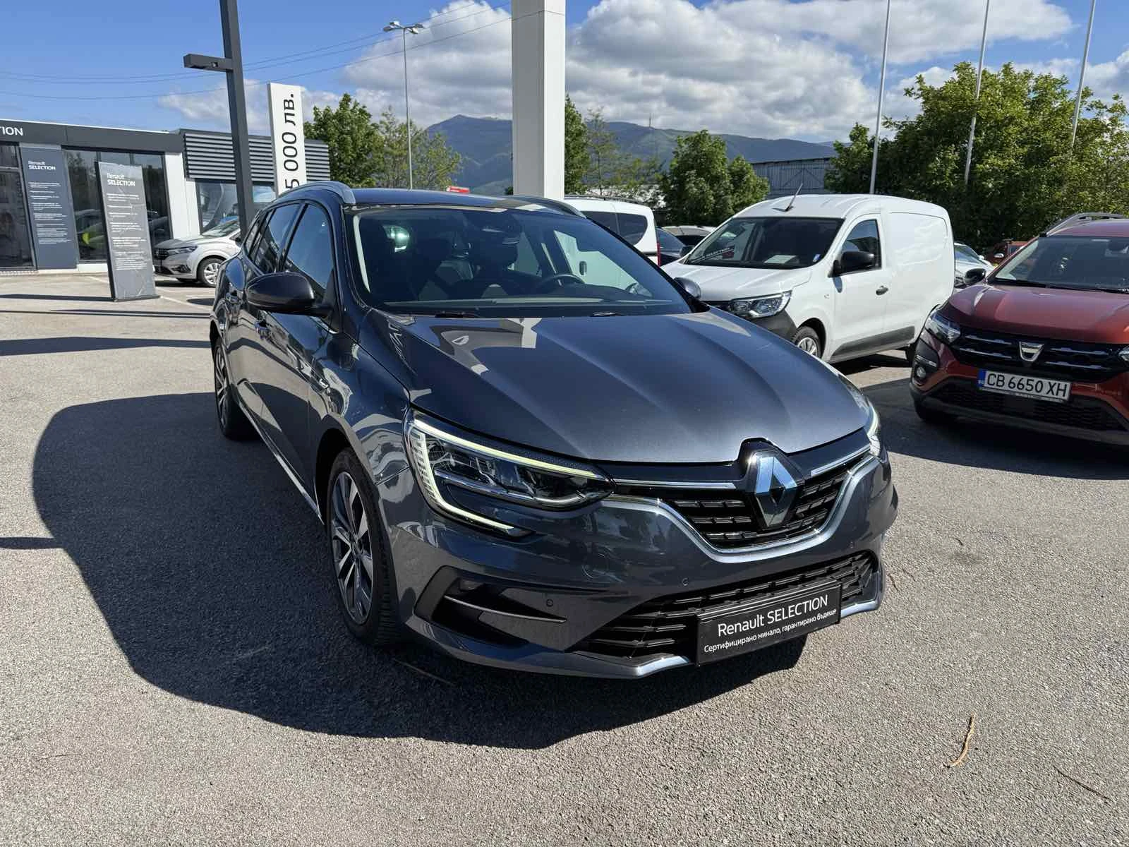 Renault Megane 1.3Tce, снимка 8 - Автомобили и джипове - 54619118