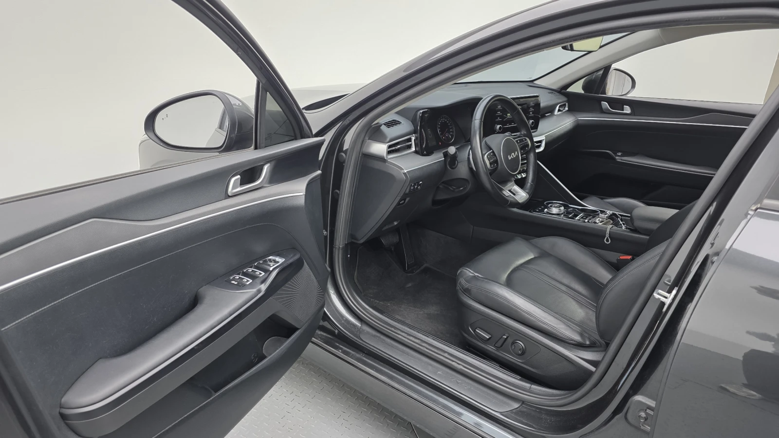 Kia K5 2.0LPI / Очакван внос !!!, снимка 7 - Автомобили и джипове - 54641830