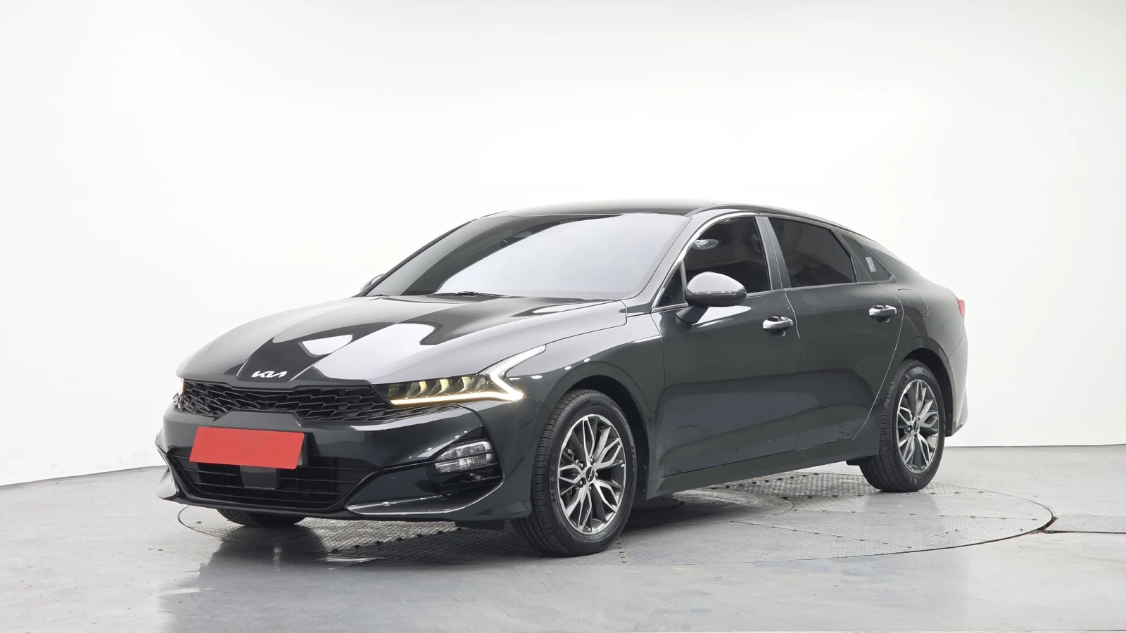 Kia K5 2.0LPI / Очакван внос !!!