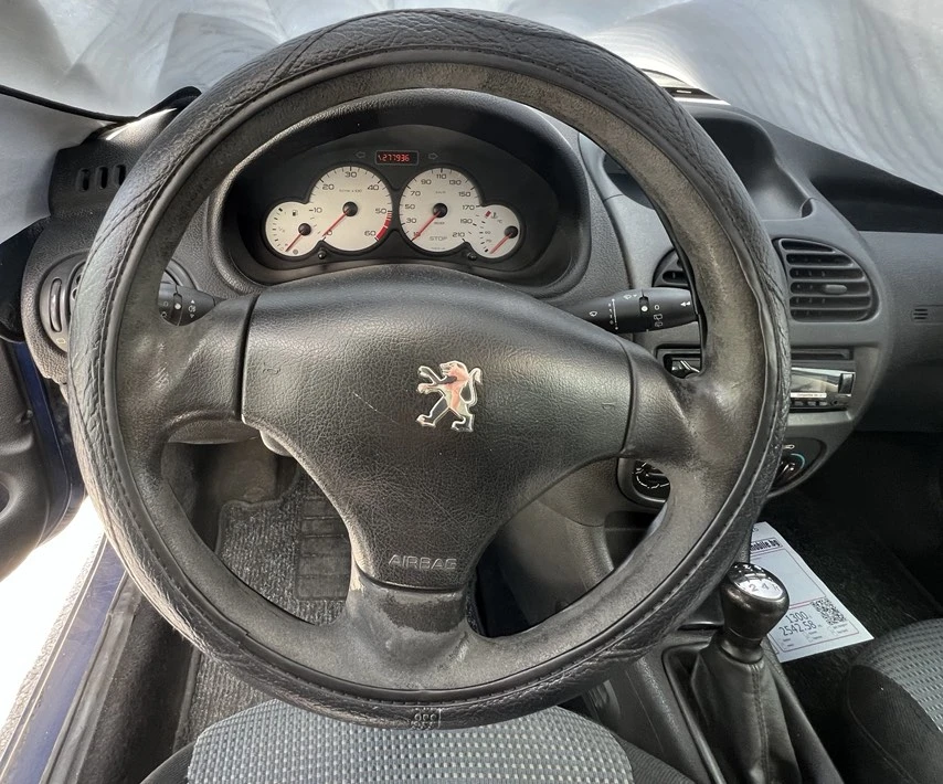 Peugeot 206 SW, снимка 6 - Автомобили и джипове - 54906651