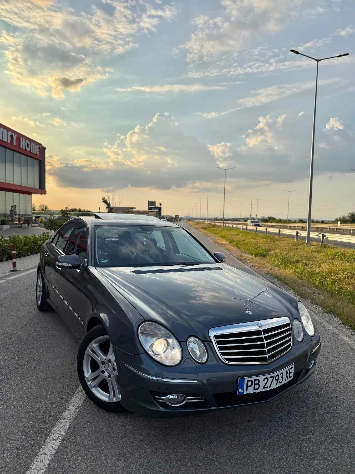 Mercedes-Benz E 280