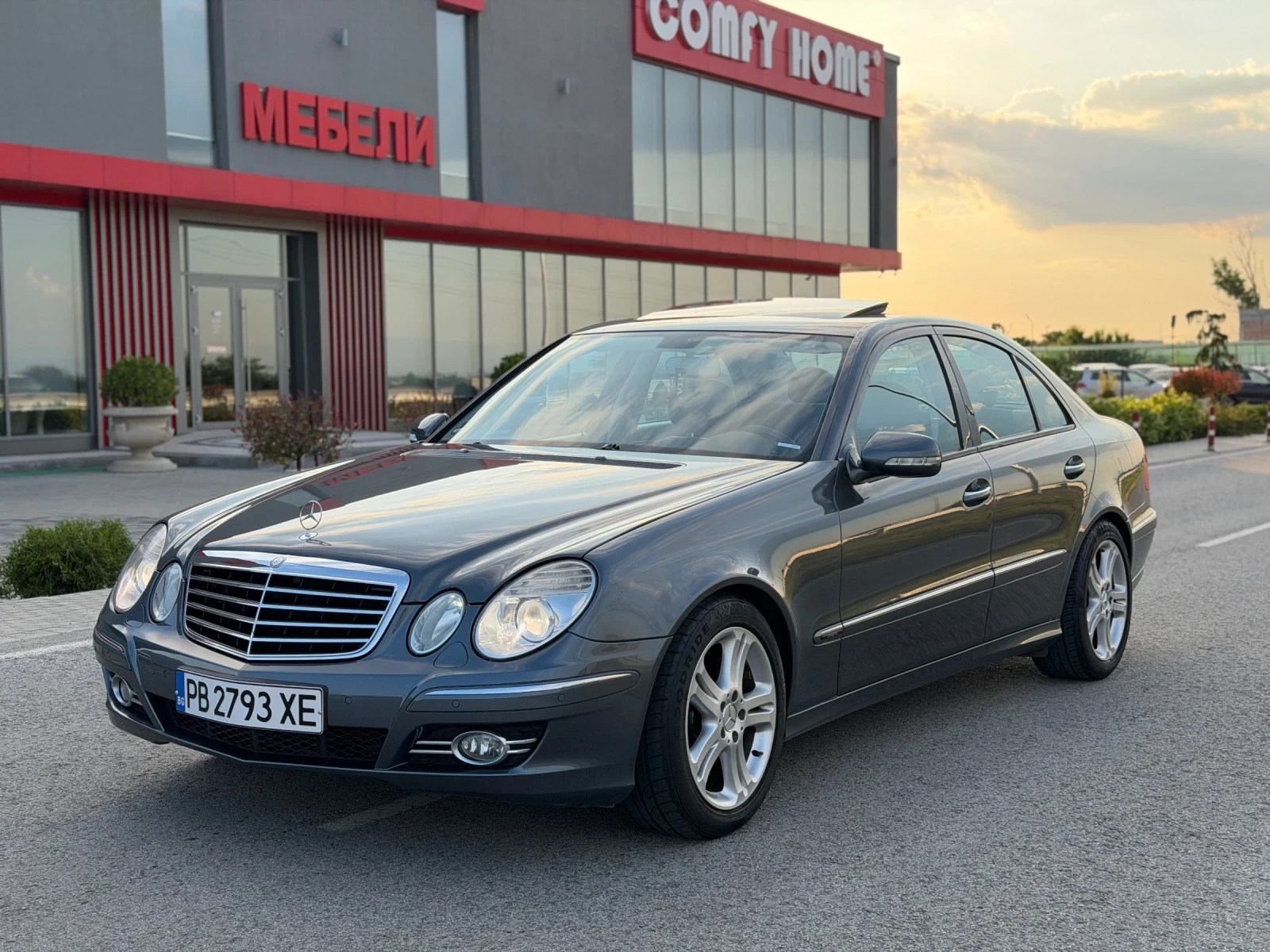 Mercedes-Benz E 280, снимка 6 - Автомобили и джипове - 54781939