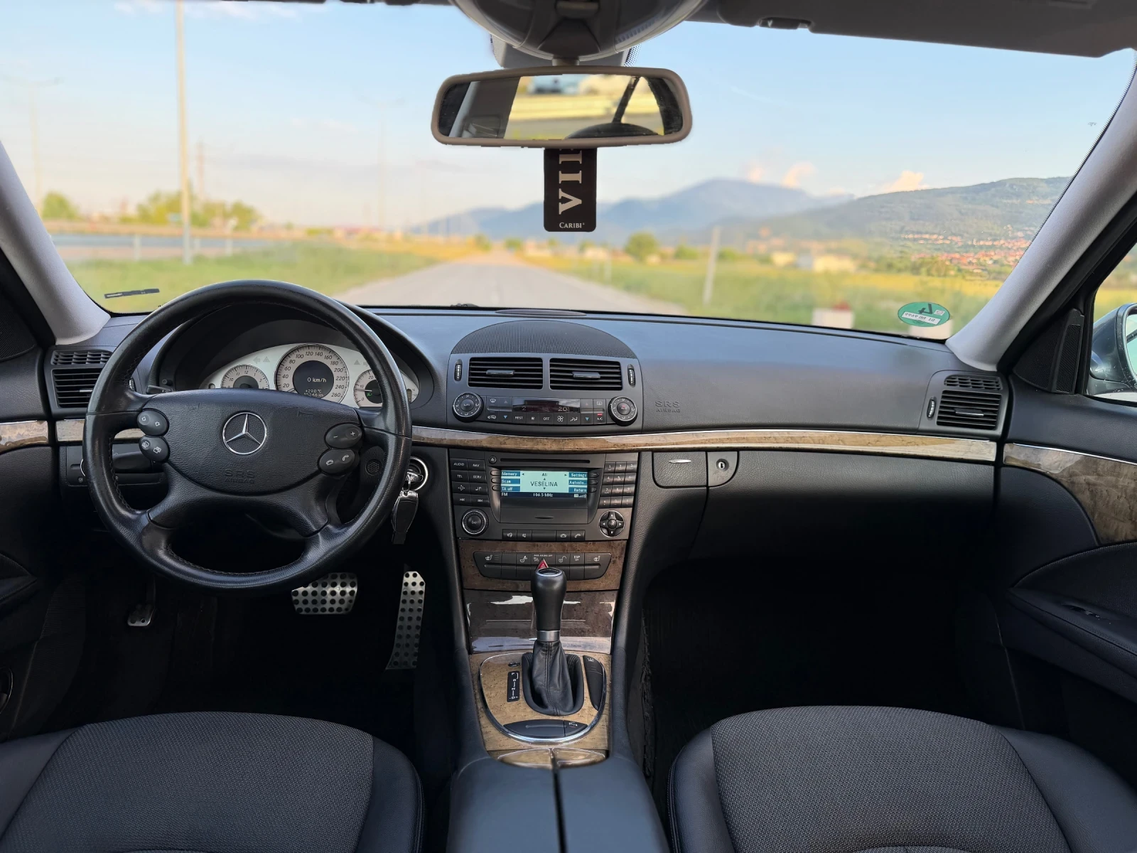Mercedes-Benz E 280, снимка 12 - Автомобили и джипове - 54781939