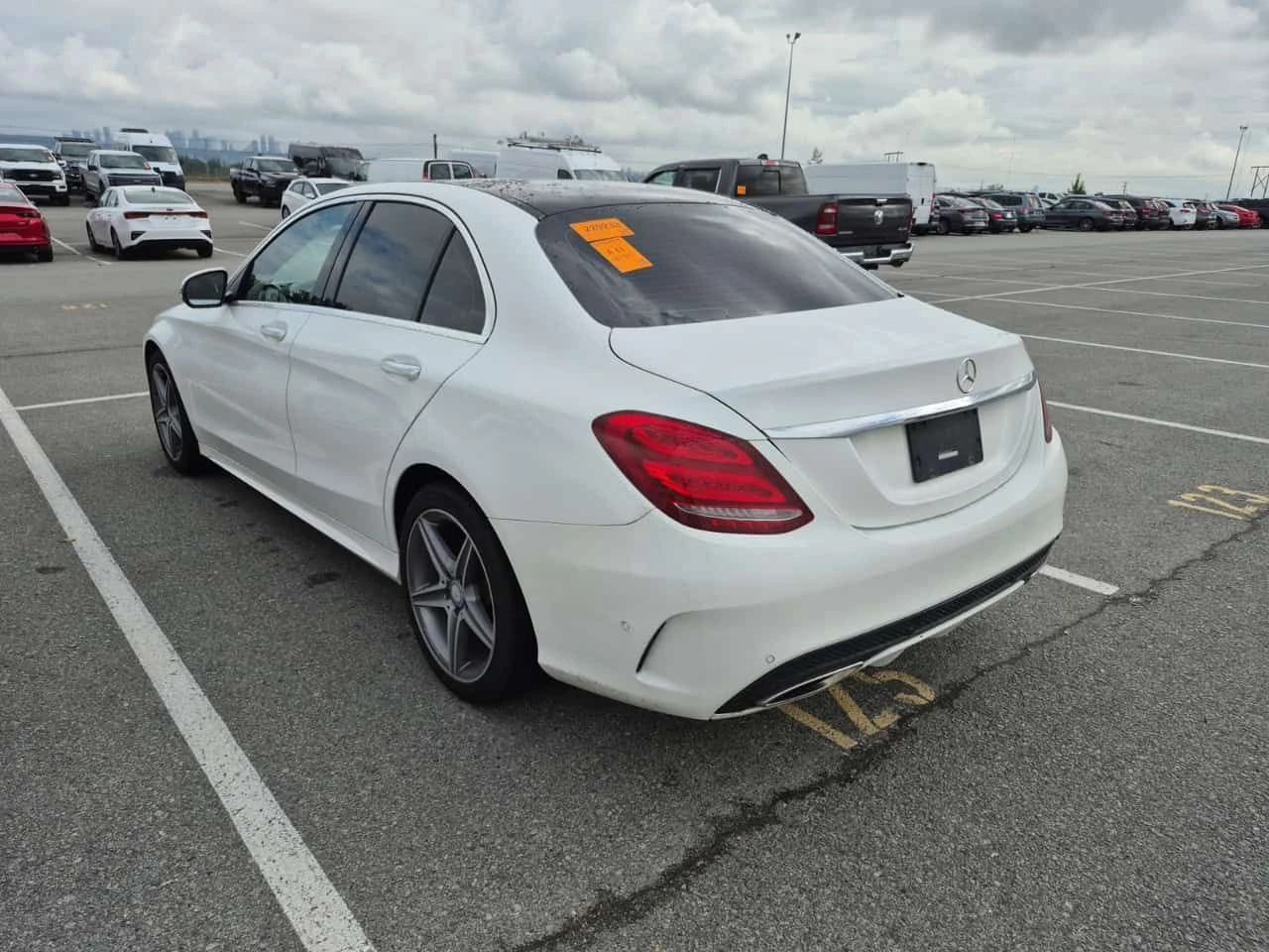 Mercedes-Benz C 300 АМГ ПАКЕТ/CARFAX/ПОДГРЕВ/ПАМЕТ/ПАНОРАМА/, снимка 4 - Автомобили и джипове - 55180483