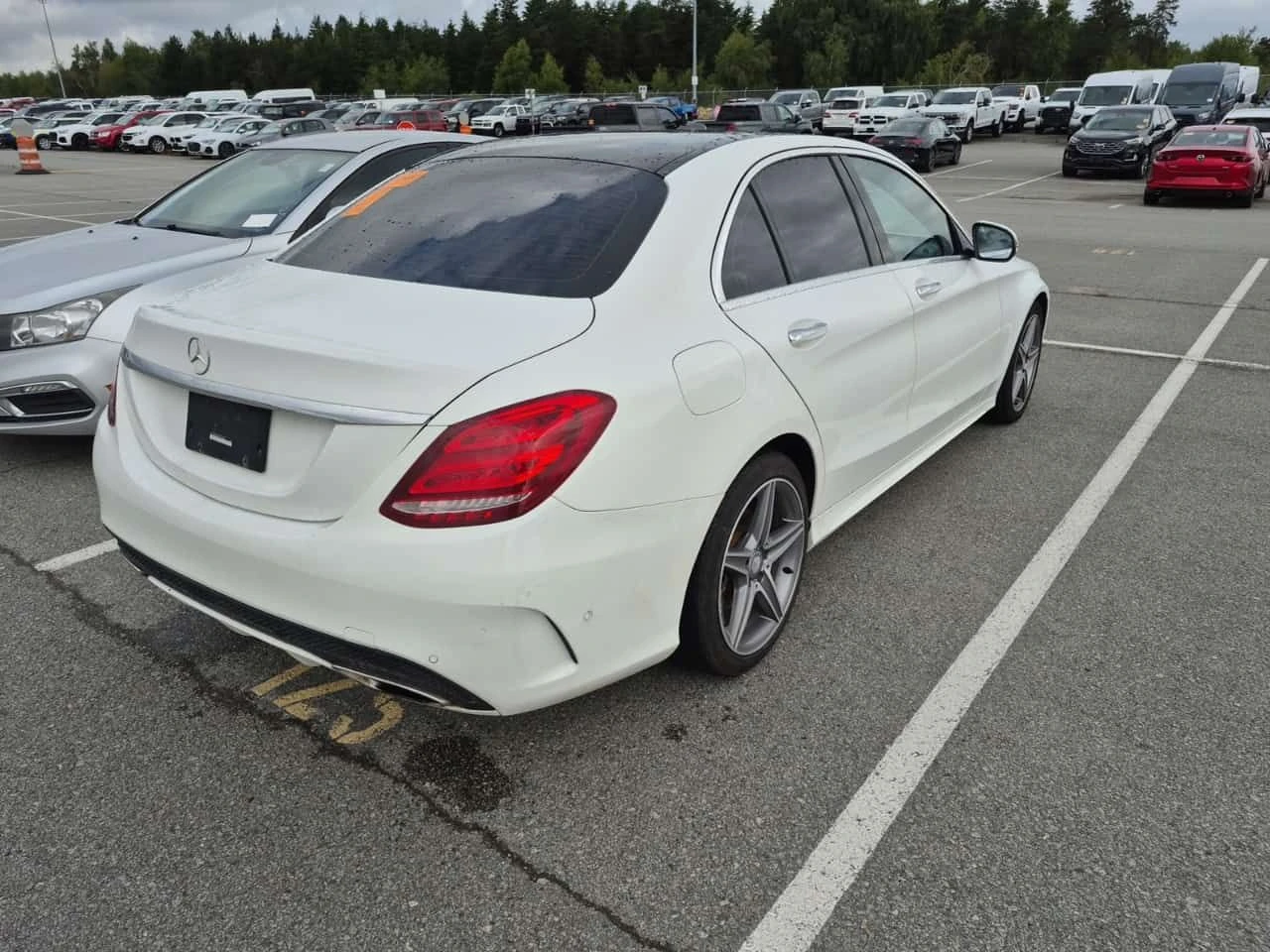 Mercedes-Benz C 300 АМГ ПАКЕТ/CARFAX/ПОДГРЕВ/ПАМЕТ/ПАНОРАМА/, снимка 3 - Автомобили и джипове - 55180483