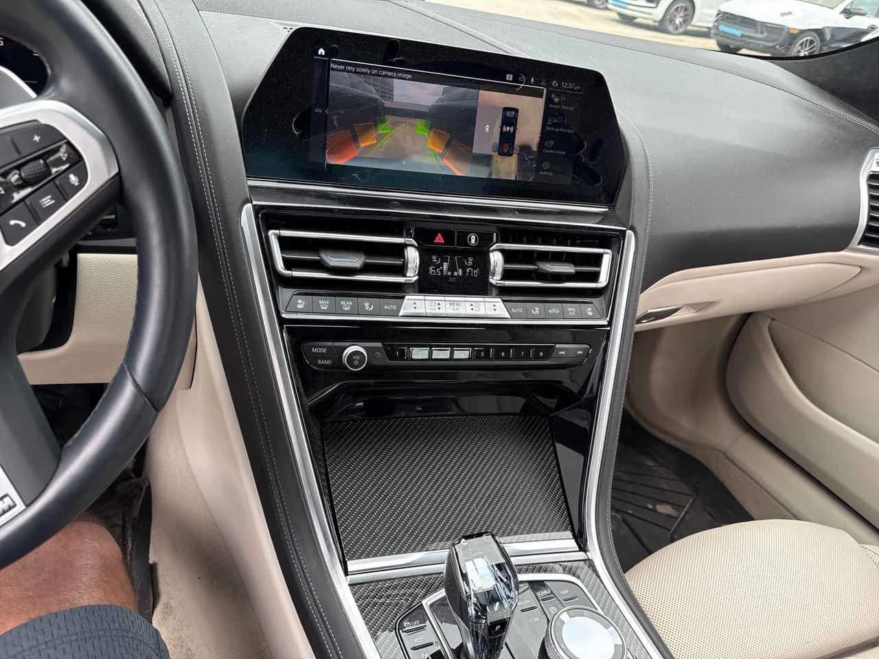 BMW 850 | DISTRONIC | 360 | HUD | КАРБОНОВ ТАВАН | , снимка 9 - Автомобили и джипове - 55235570