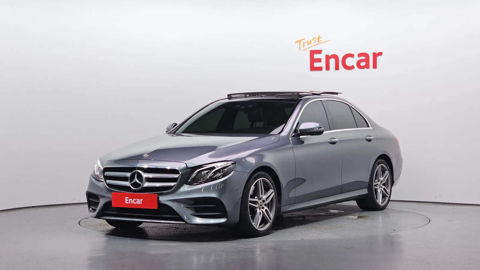 Mercedes-Benz E 300 AMG line/Head up/360 Cam/Подгрев/Обдух/Панорама