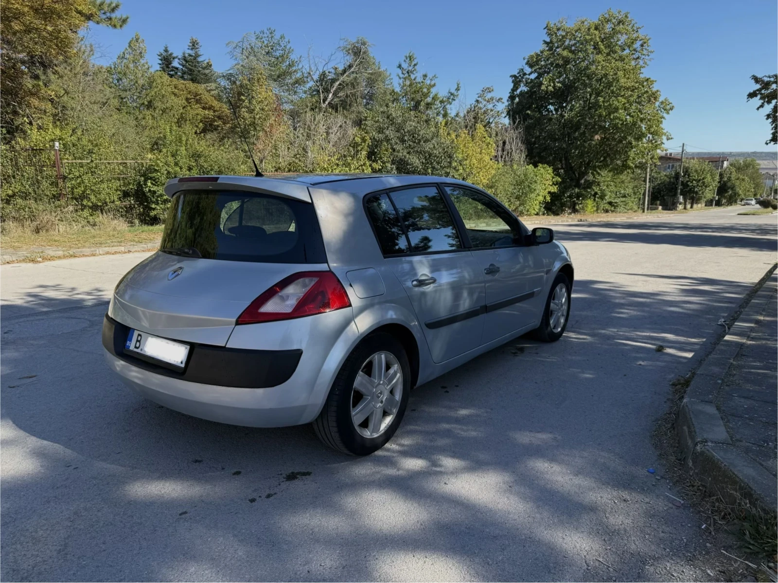 Renault Megane 1.9DTi Facelift, снимка 5 - Автомобили и джипове - 56414822