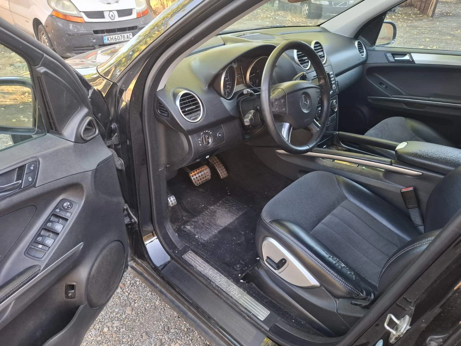 Mercedes-Benz 320, снимка 6 - Автомобили и джипове - 56648017