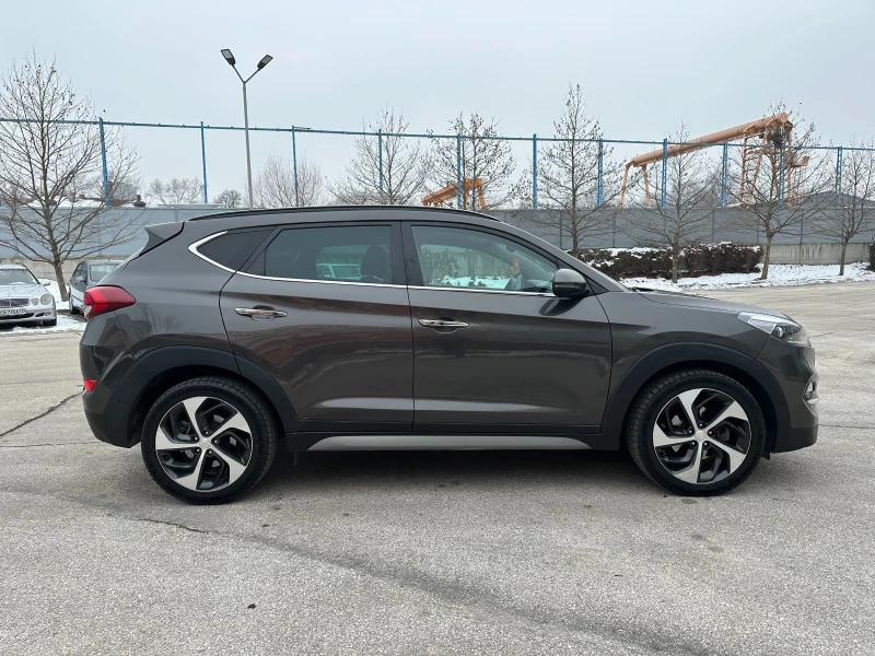 Hyundai Tucson 1.6i 177 к.с., снимка 5 - Автомобили и джипове - 48750405