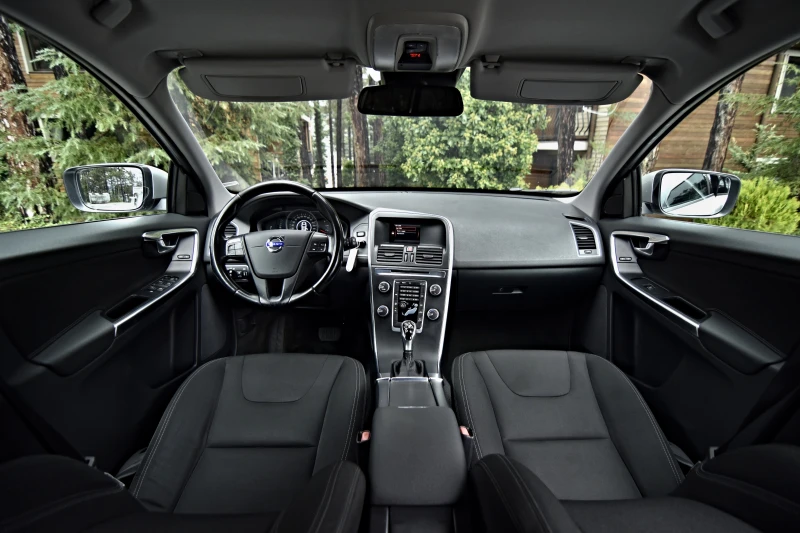 Volvo XC60 AWD AVTOMAT, снимка 14 - Автомобили и джипове - 51991670