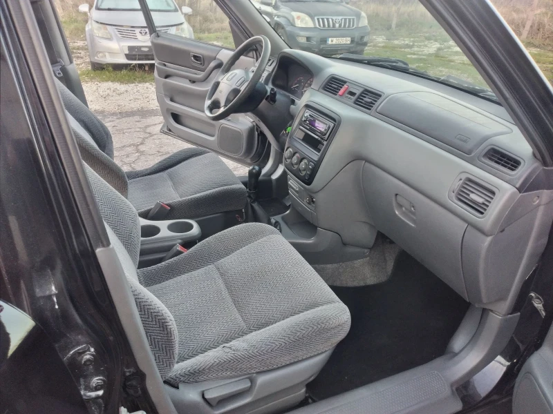 Honda Cr-v 2.0 Италия, снимка 8 - Автомобили и джипове - 52905881
