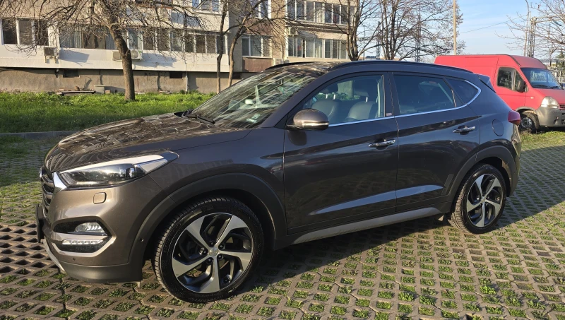 Hyundai Tucson, снимка 4 - Автомобили и джипове - 53308055
