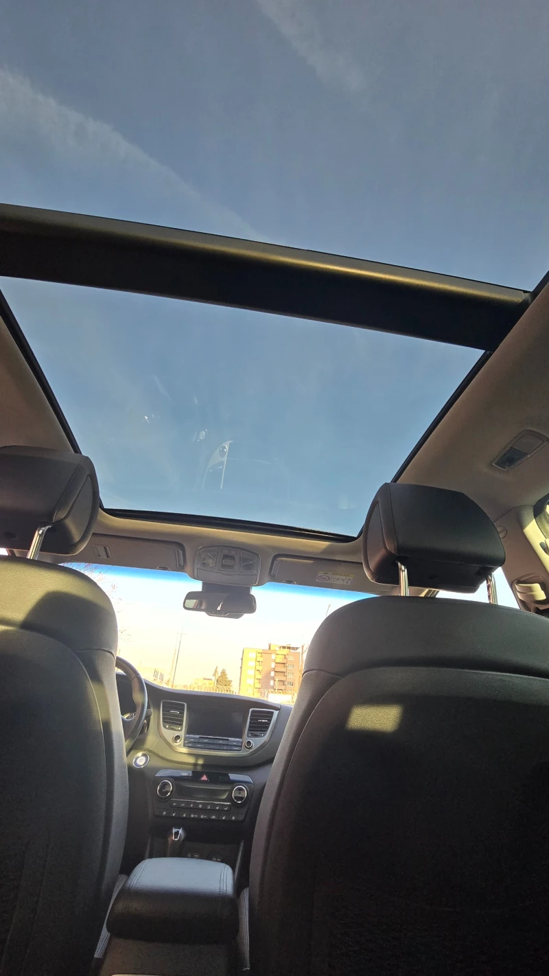 Hyundai Tucson, снимка 12 - Автомобили и джипове - 53308055