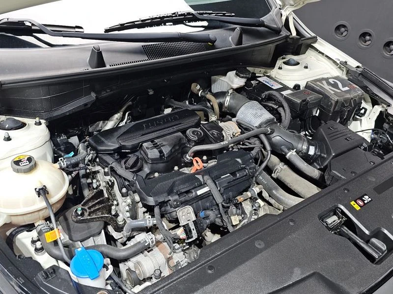 Kia Sportage 1.6 Automatic, снимка 17 - Автомобили и джипове - 55587951