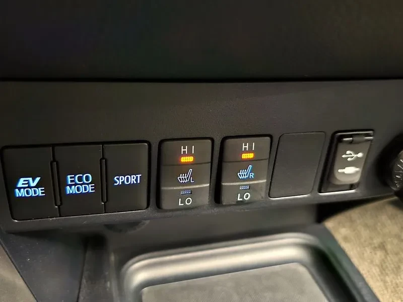 Toyota Rav4 2.5 4Wd Hybrid 4Th Generation, снимка 15 - Автомобили и джипове - 56130963