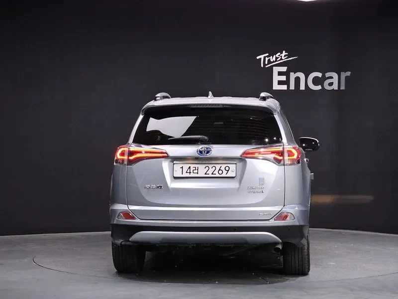 Toyota Rav4 2.5 4Wd Hybrid 4Th Generation, снимка 4 - Автомобили и джипове - 56130963