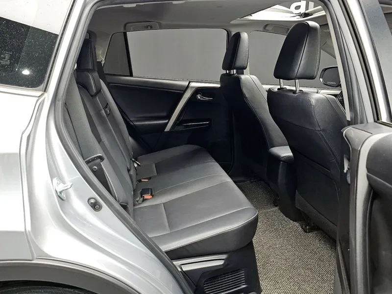 Toyota Rav4 2.5 4Wd Hybrid 4Th Generation, снимка 11 - Автомобили и джипове - 56130963