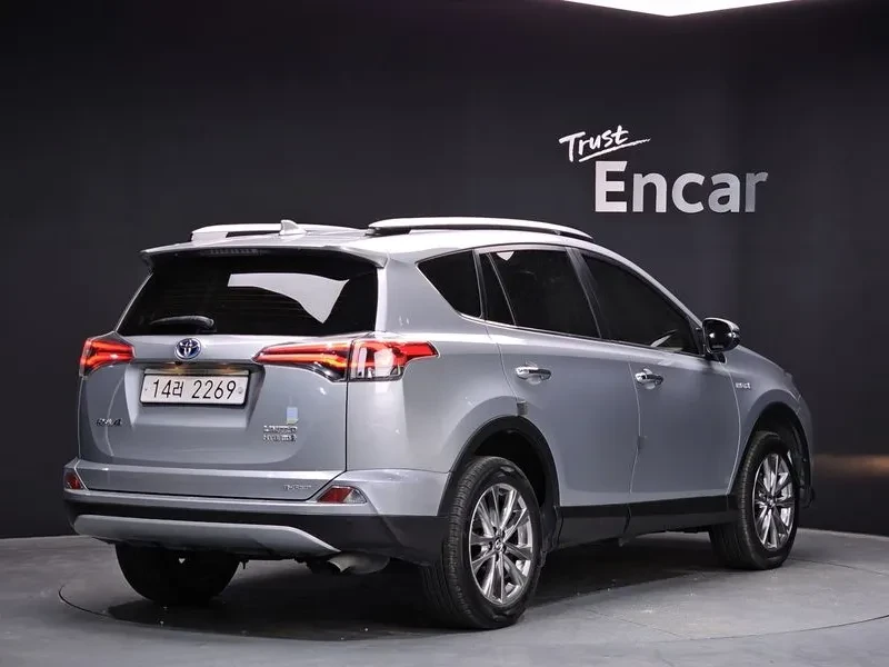Toyota Rav4 2.5 4Wd Hybrid 4Th Generation, снимка 2 - Автомобили и джипове - 56130963