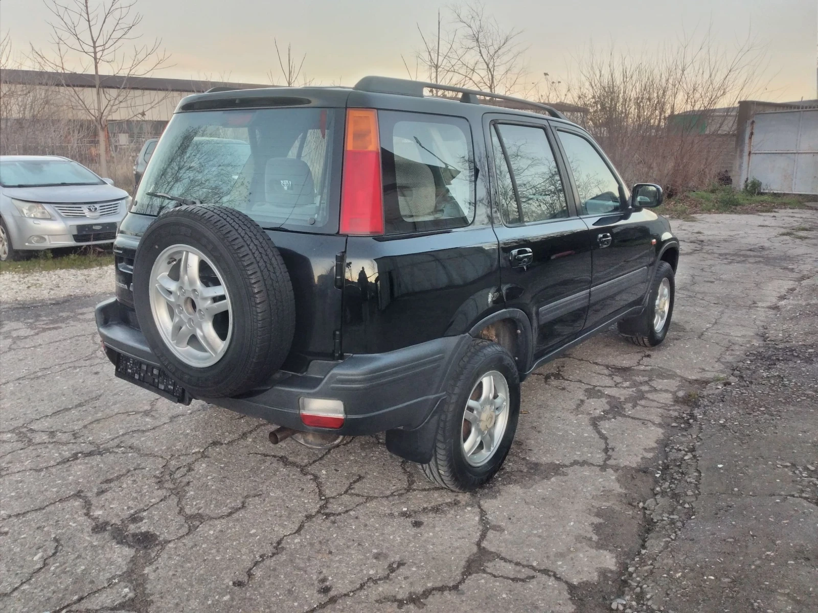 Honda Cr-v 2.0 Италия - изображение 4