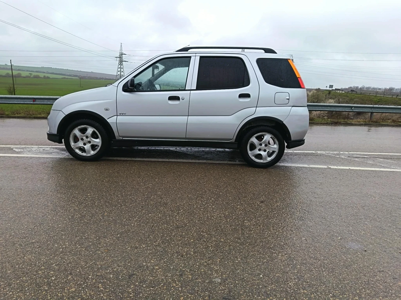 Suzuki Ignis 1.5 газ/бензин 4х4, снимка 3 - Автомобили и джипове - 54085613