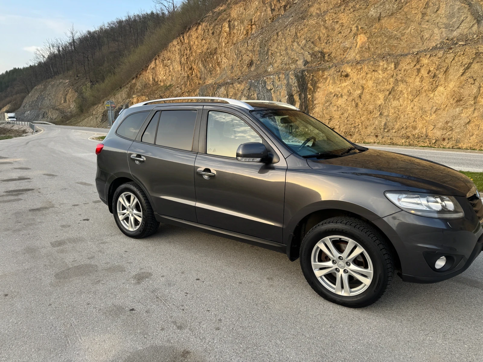 Hyundai Santa fe, снимка 3 - Автомобили и джипове - 54226910