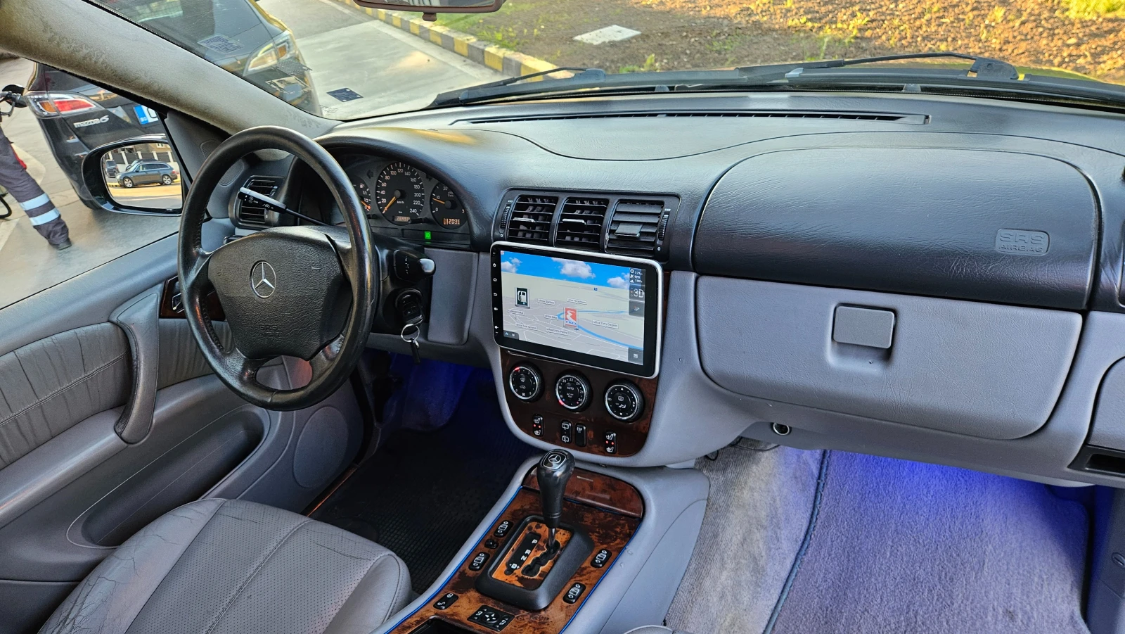 Mercedes-Benz ML 270 2.7 CDI NAVIG/AVTOMAT/FACELIFT/3500Tegl, снимка 9 - Автомобили и джипове - 54440838