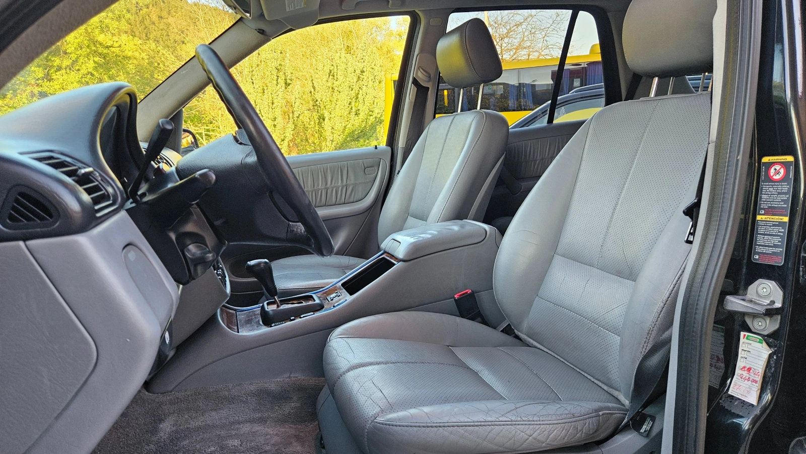 Mercedes-Benz ML 270 2.7 CDI NAVIG/AVTOMAT/FACELIFT/3500Tegl, снимка 10 - Автомобили и джипове - 54440838