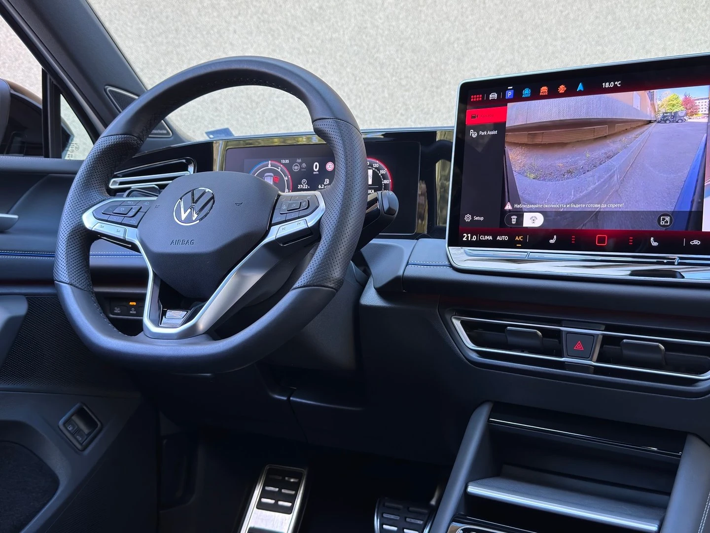 VW Tiguan, снимка 13 - Автомобили и джипове - 56269631