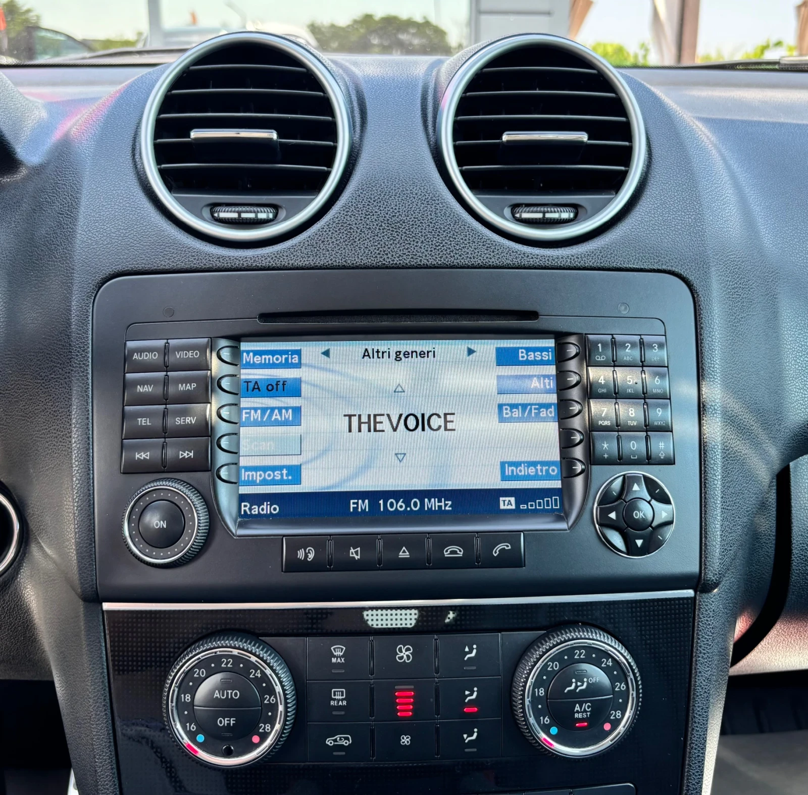 Mercedes-Benz ML 350 350/SPORT/LPG/NAVI/TOP, снимка 13 - Автомобили и джипове - 55129572