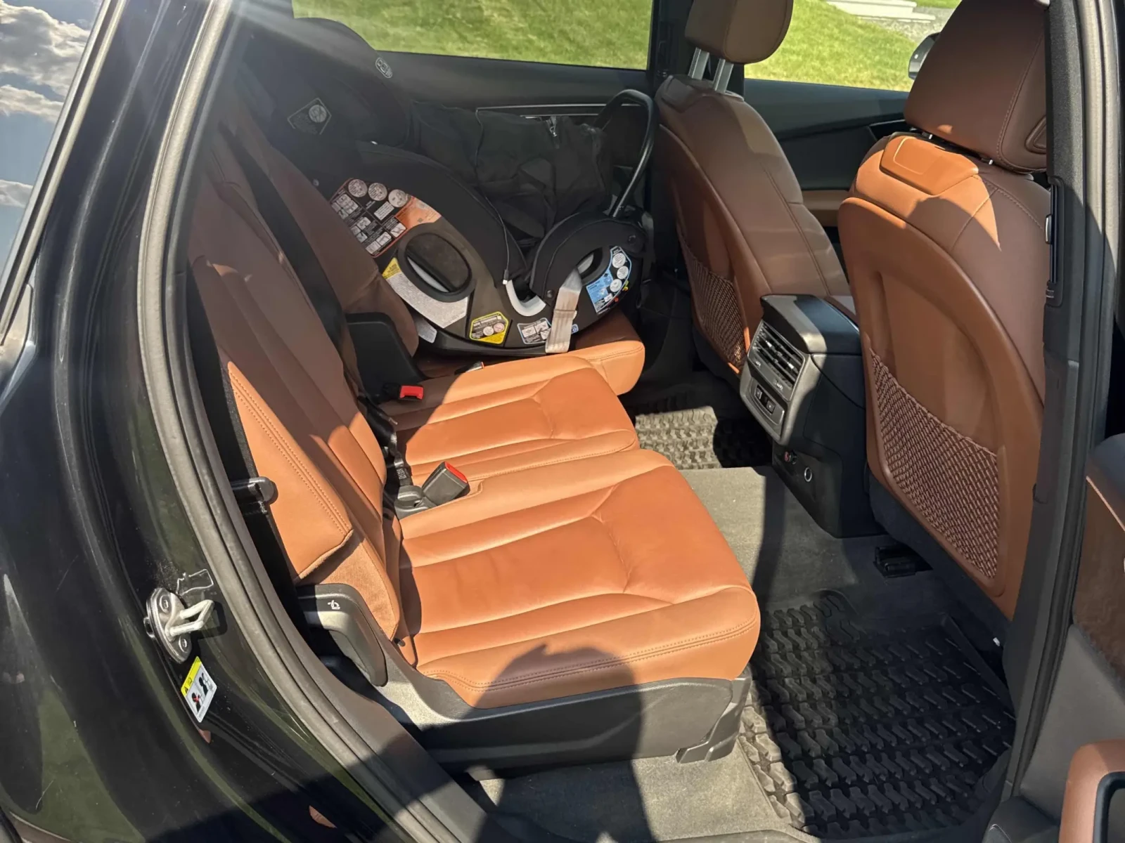 Audi Q7 Komfort* 2 КЛЮЧА * ПАНОРАМА * CARFAX * АВТО КРЕДИТ, снимка 10 - Автомобили и джипове - 55194478