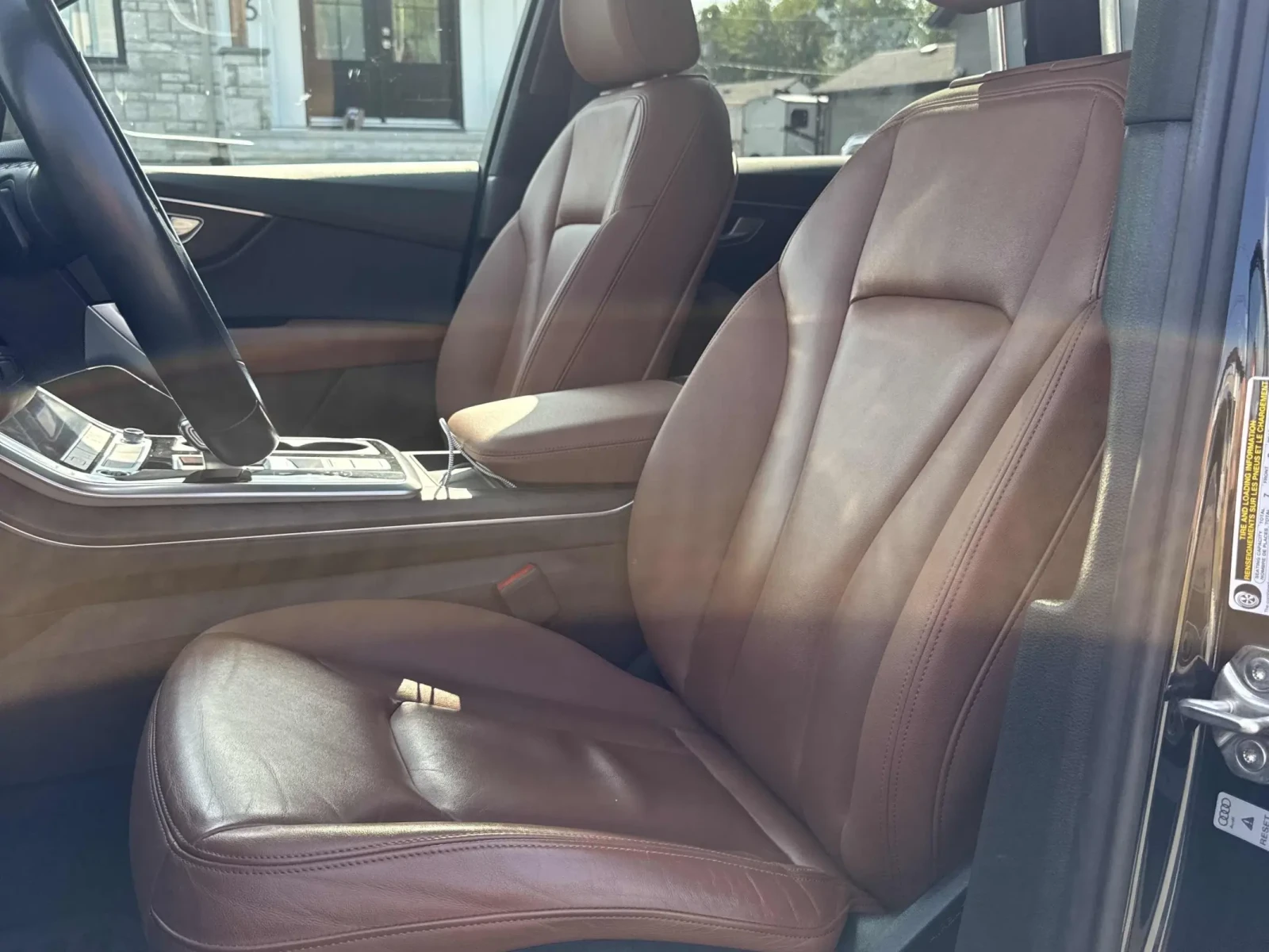 Audi Q7 Komfort* 2 КЛЮЧА * ПАНОРАМА * CARFAX * АВТО КРЕДИТ, снимка 8 - Автомобили и джипове - 55194478