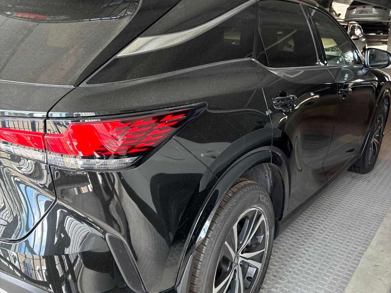Lexus RX 350 * CARFAX * ОПЦИЯ ЗА ФИНАНСИРАНЕ , снимка 3 - Автомобили и джипове - 55303744