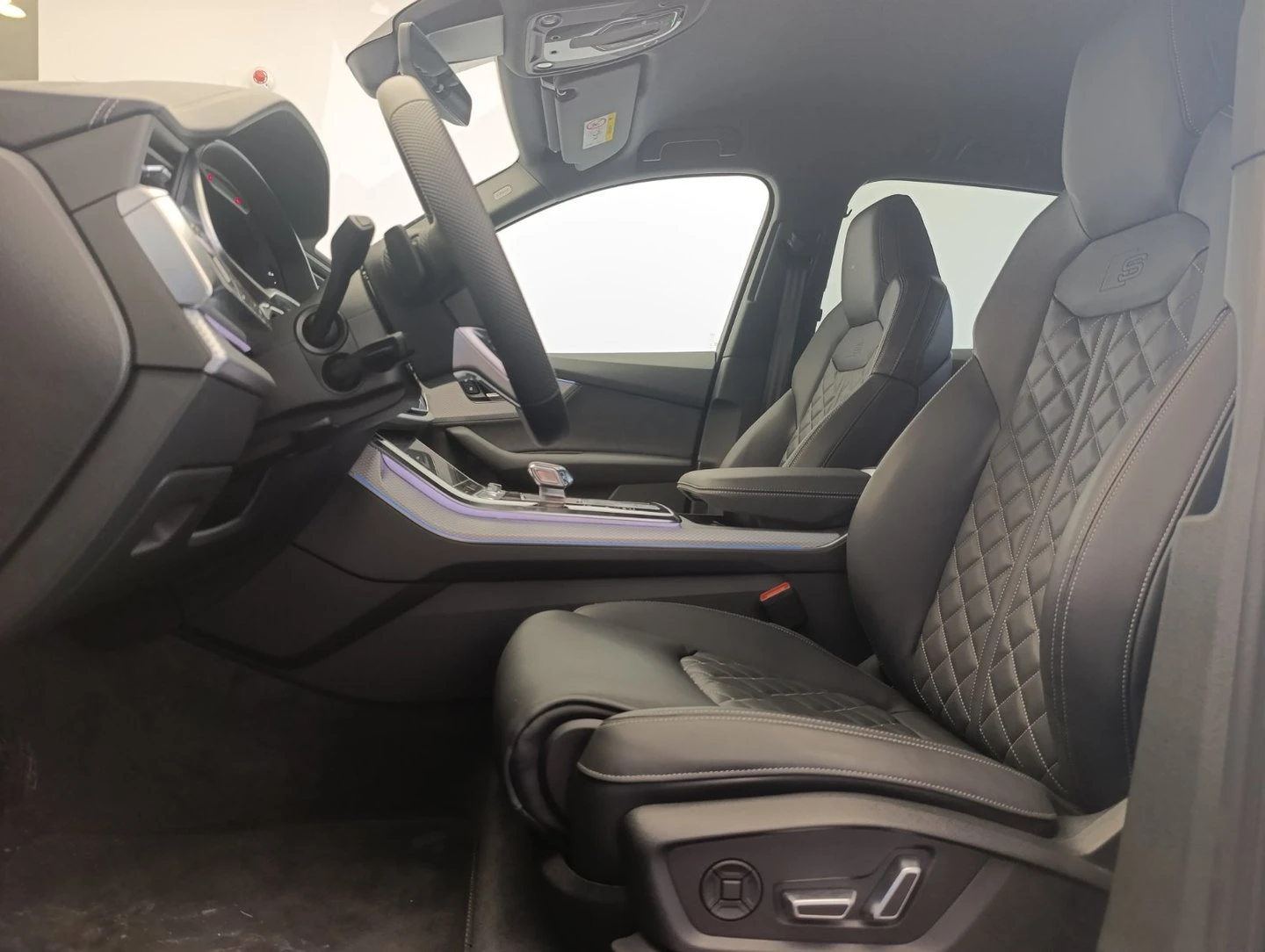 Audi Q7, снимка 13 - Автомобили и джипове - 55405059