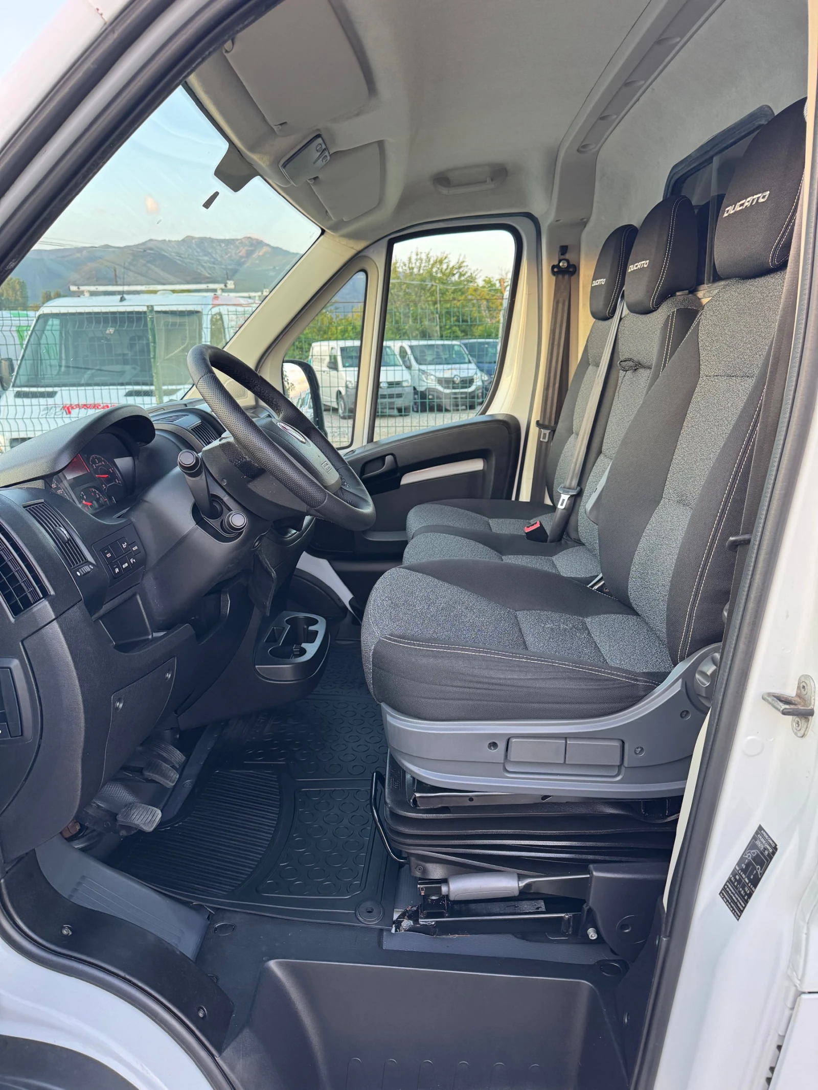 Fiat Ducato 2.3HPI* 2021г* Клима* Немски, снимка 13 - Бусове и автобуси - 53538396