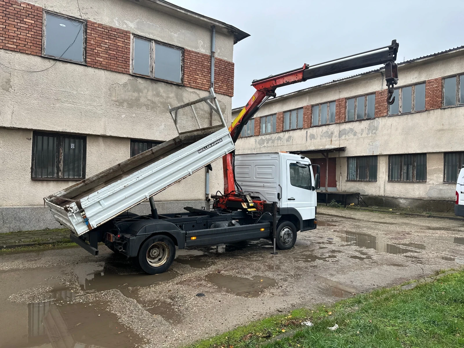 Mercedes-Benz Atego Самосал+ кран PK7000  - изображение 4