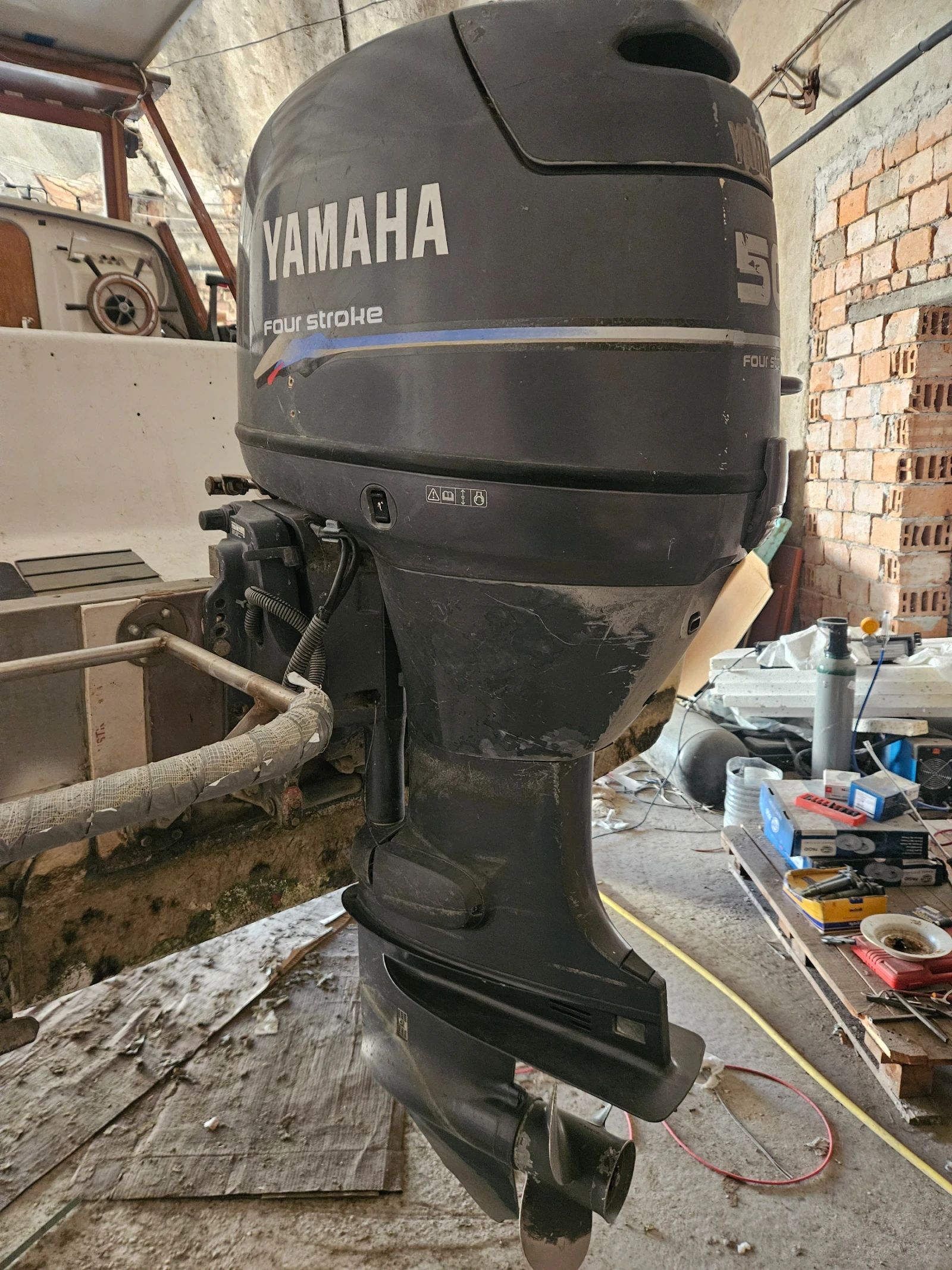 Извънбордов двигател Yamaha F50 - изображение 2
