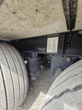 Полуремарке Krone COOL LINER 3900ч., снимка 10