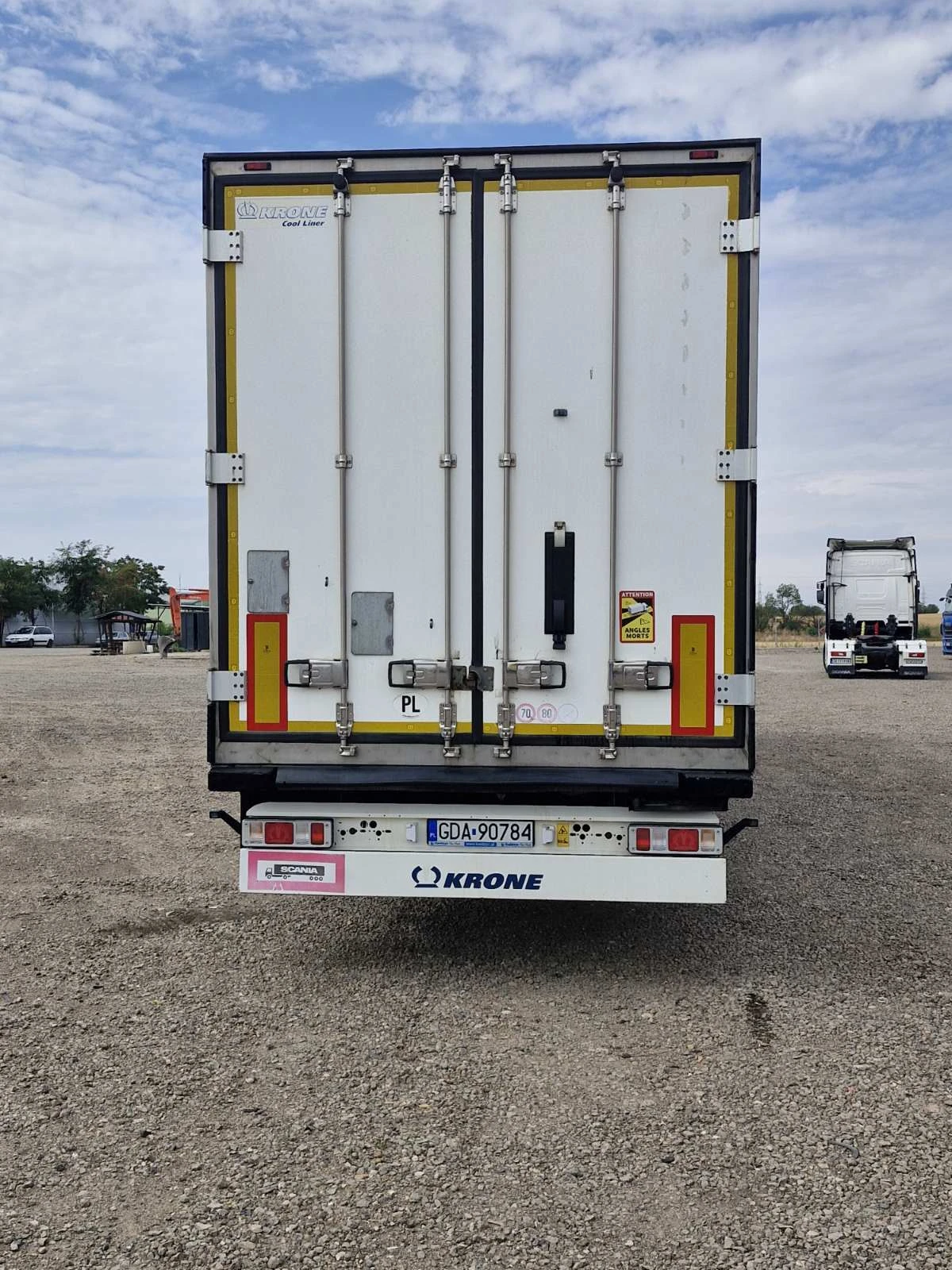 Полуремарке Krone COOL LINER 3900ч., снимка 6 - Ремаркета - 56046734