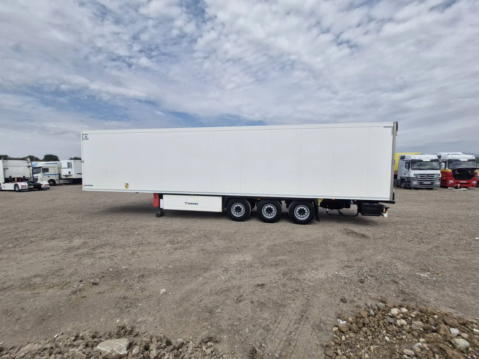Полуремарке Krone COOL LINER 3900ч., снимка 8 - Ремаркета - 56046734