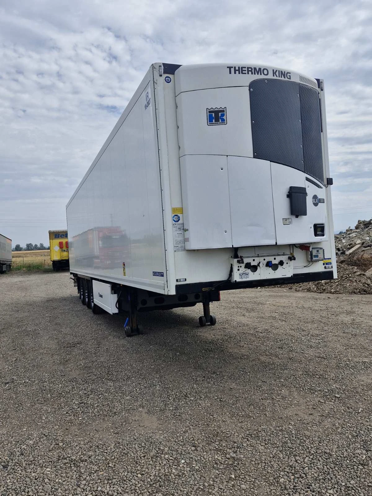 Полуремарке Krone COOL LINER 3900ч., снимка 3 - Ремаркета - 56046734