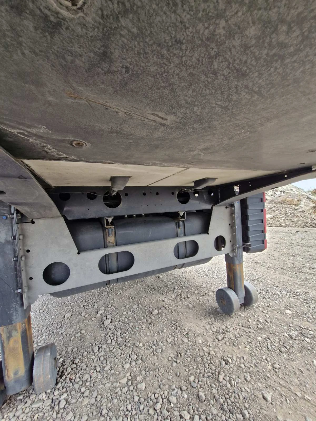 Полуремарке Krone COOL LINER 3900ч., снимка 11 - Ремаркета - 56046734