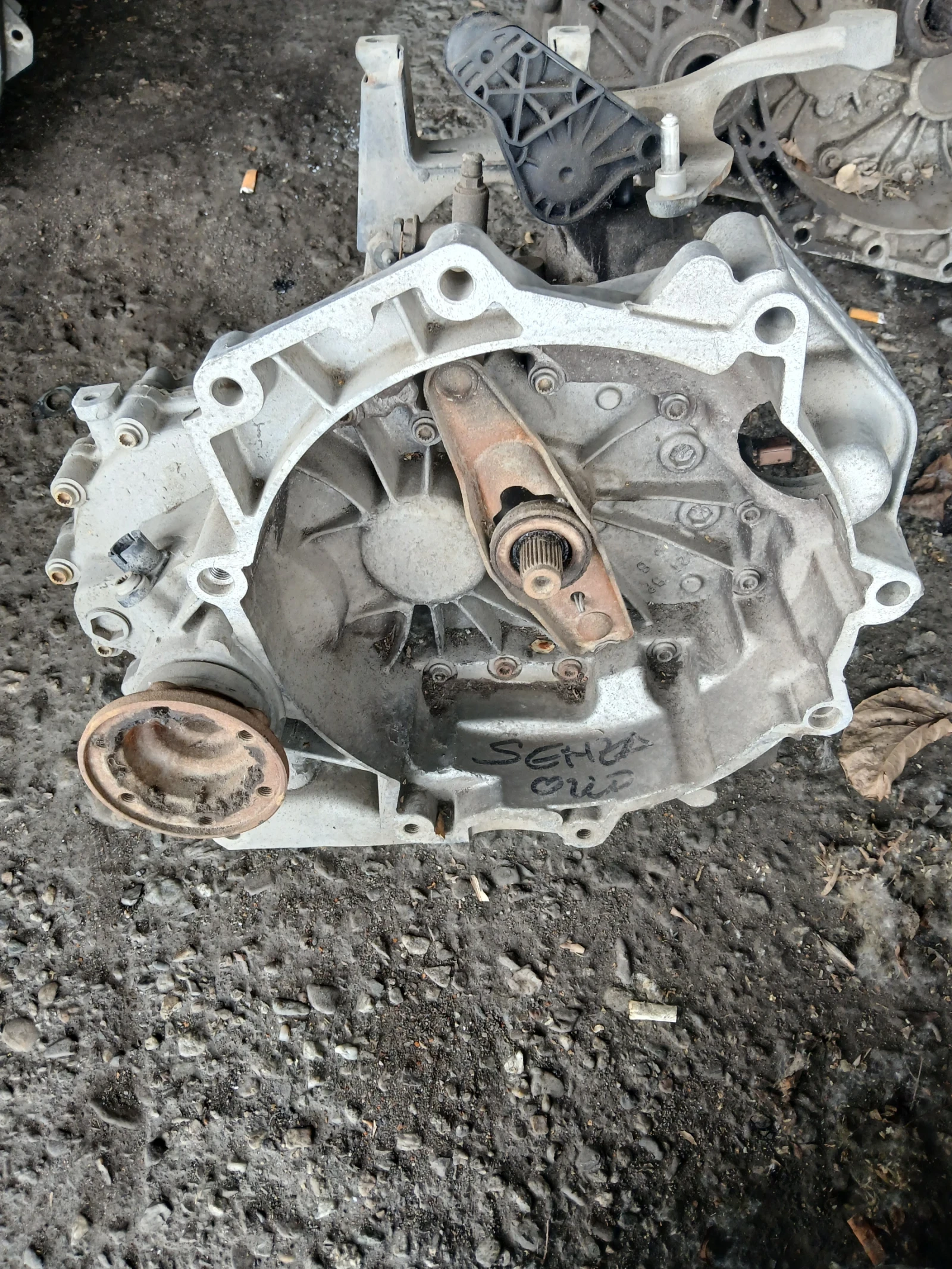 02T 301 103 AC скорости ръчни Seat Ibiza 1.4i  