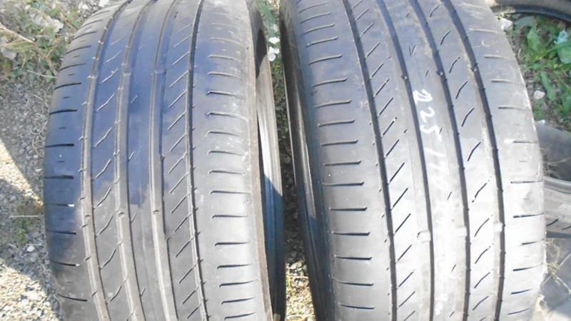 Гуми Летни 225/40R18, снимка 2 - Гуми и джанти - 22368637