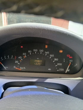 Mercedes-Benz A 160 Elegance - 1350 € - 12513336 5
