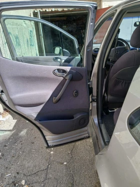 Mercedes-Benz A 160 Elegance - 1350 € - 12513336 10