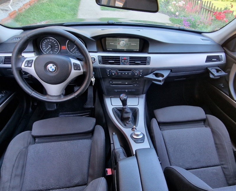 BMW 330 330xd, снимка 13 - Автомобили и джипове - 46420939